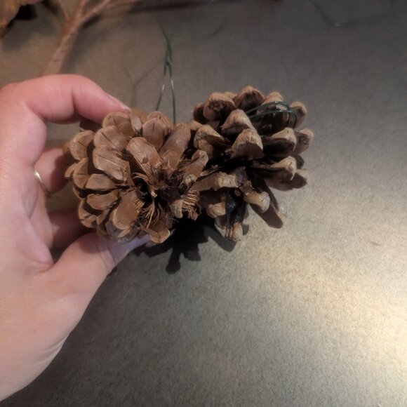 Autumn Wire Wreath Decor Accents Acorn Pumpkin Fall Leaves - Picture 11 of 14